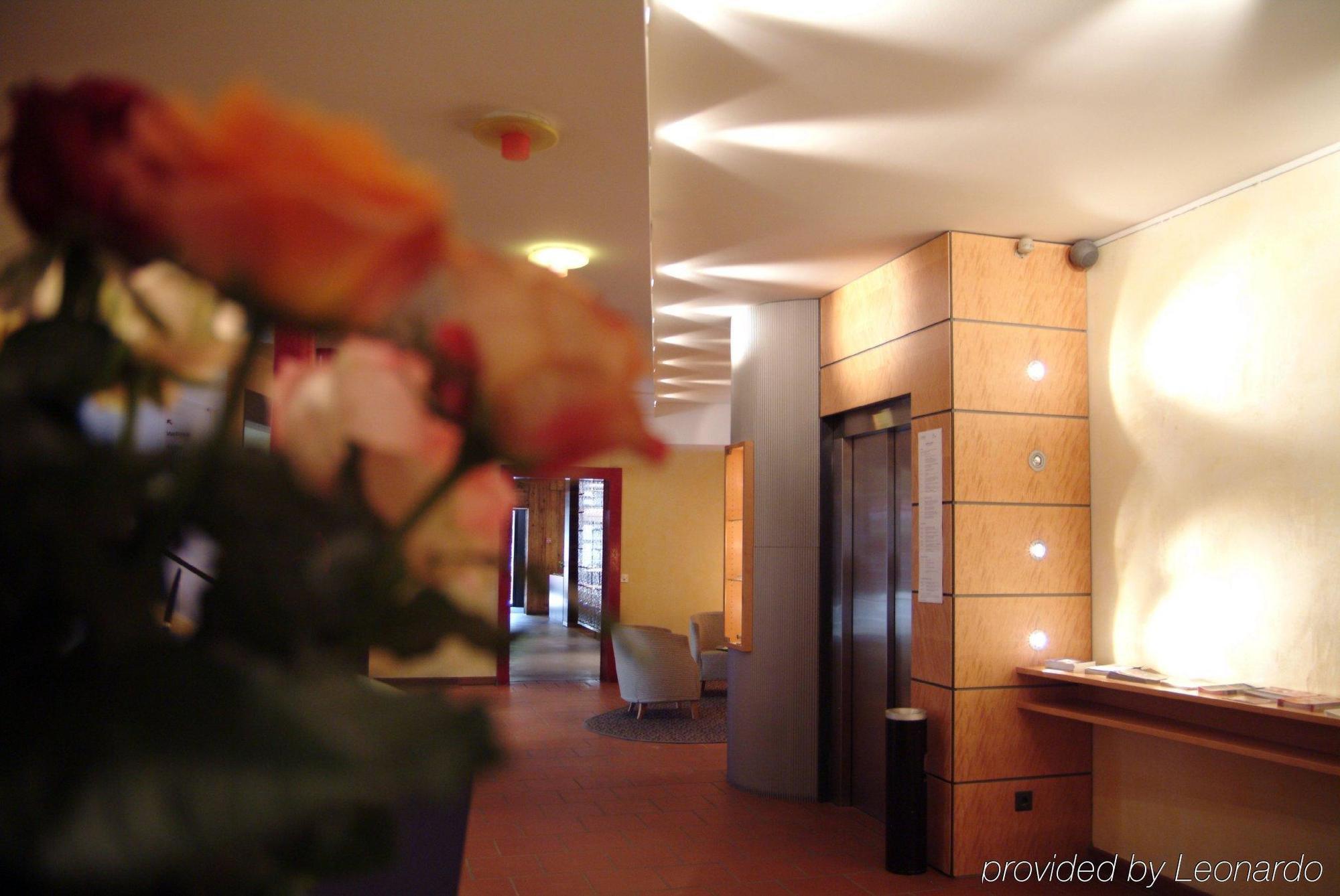 Tailormade Hotel Krone Sarnen Rum bild